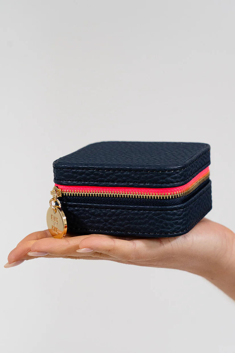 Elms_King Jewellery Case Navy